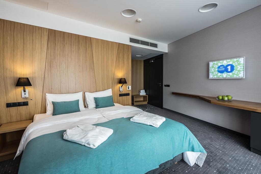 Regatta Hotel Restauracja Spa Poznań Quarto foto